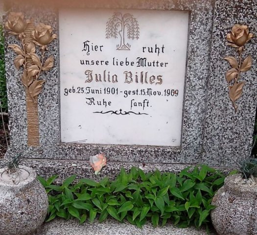 Billes Julie 1901-1969 Grabstein